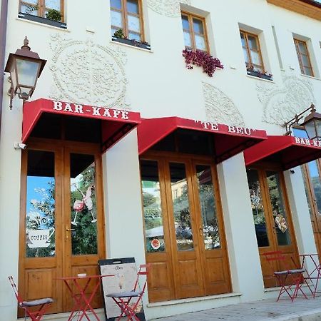 Bed and Breakfast Tebeu Coffe And Bar Vlorë Exterior foto